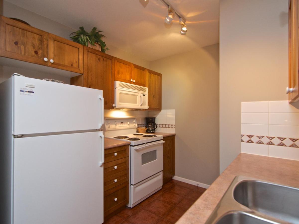 Whistler Blackcomb Vacation Rentals - Village North Стая снимка