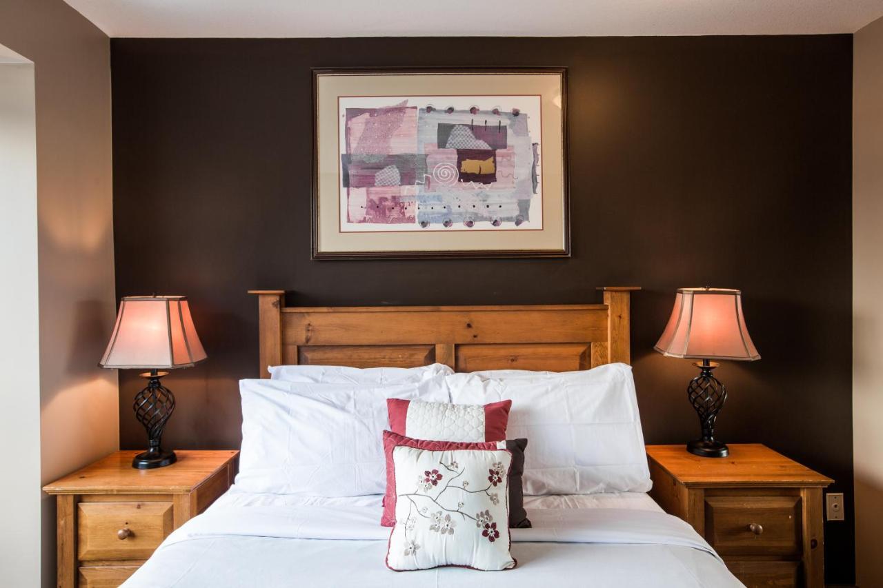 Whistler Blackcomb Vacation Rentals - Village North Екстериор снимка