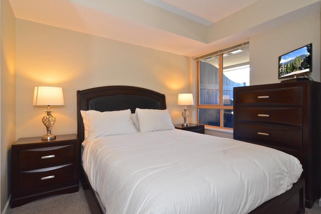 Whistler Blackcomb Vacation Rentals - Village North Екстериор снимка