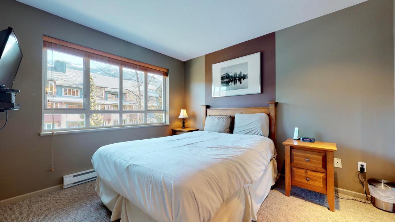 Whistler Blackcomb Vacation Rentals - Village North Екстериор снимка