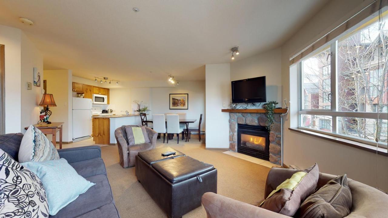 Whistler Blackcomb Vacation Rentals - Village North Екстериор снимка
