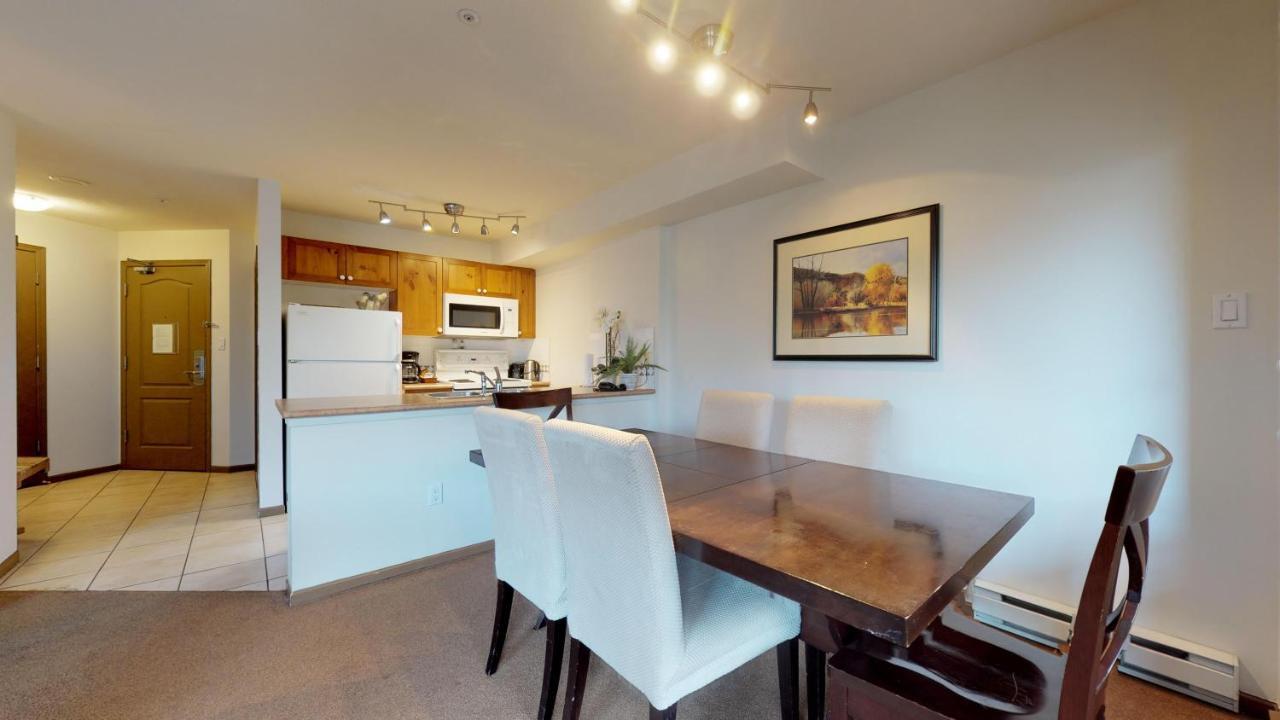 Whistler Blackcomb Vacation Rentals - Village North Екстериор снимка