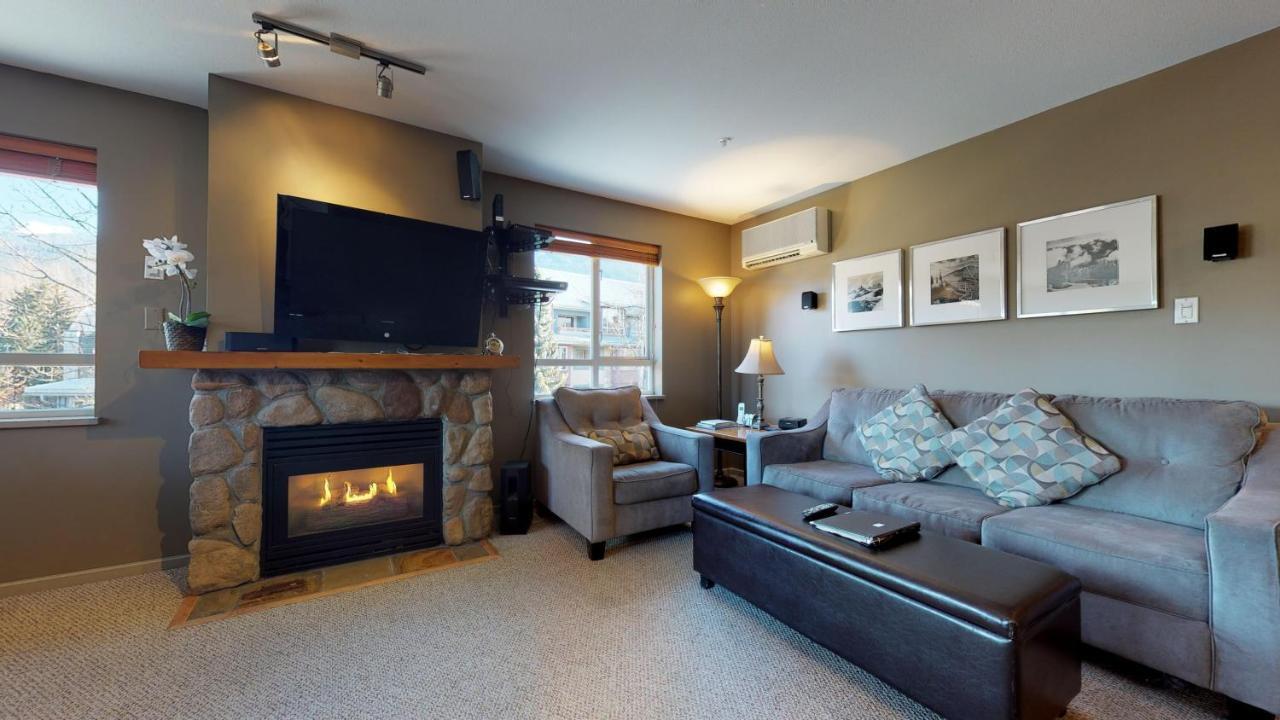 Whistler Blackcomb Vacation Rentals - Village North Екстериор снимка